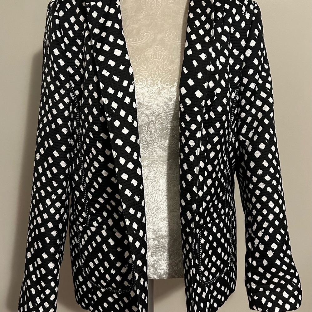 Black and White Blazer by TanJay
